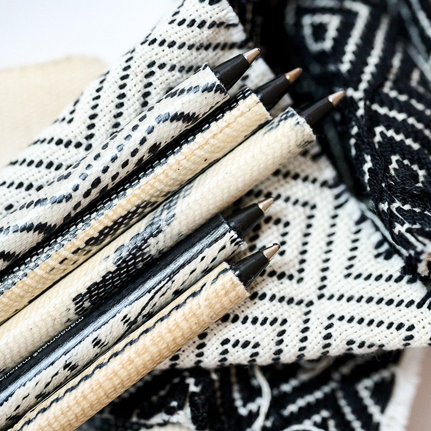 EASY PEN — SHADOW&LIGHT